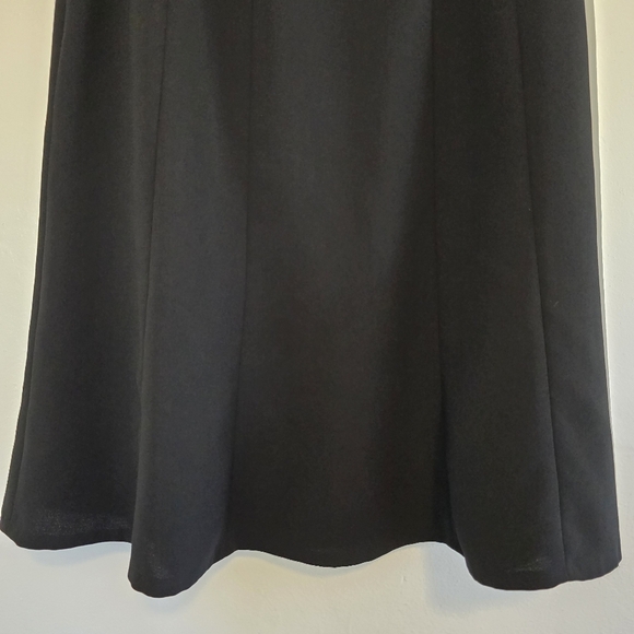 Calvin Klein - Black A-Line Suit Skirt - Picture 7 of 11